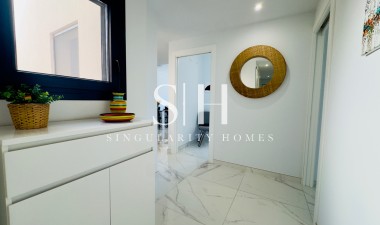 Resale - Apartment / flat - Orihuela Costa - Los Almendros - La Florida