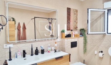 Återförsäljning - Villa - San Miguel de Salinas - Inland