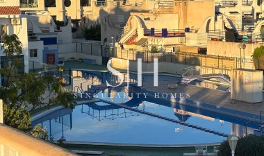 Resale - Villa - Torrevieja - Carrefour