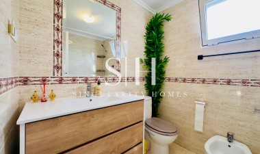 Odsprzedaż - Dom - Torrevieja - Aguas Nuevas