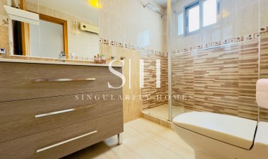 Resale - Apartment / flat - San Miguel de Salinas - Pueblo