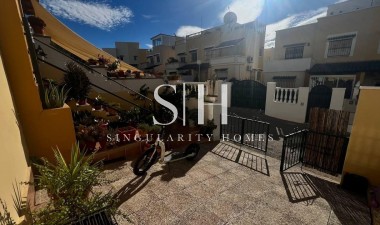 Återförsäljning - Hus - Orihuela Costa - Los Almendros-la Florida