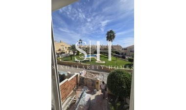 Herverkoop - Huis - Torrevieja - aguas nuevas