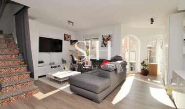 Odsprzedaż - Dom - Villamartin