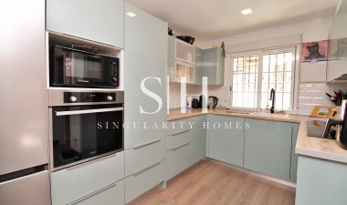 Odsprzedaż - Dom - Villamartin