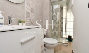 Odsprzedaż - Dom - Villamartin