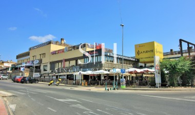 Odsprzedaż - Dom - Villamartin