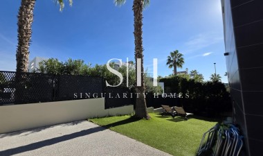 Перепродажа - Villa - Orihuela Costa - Villamartín