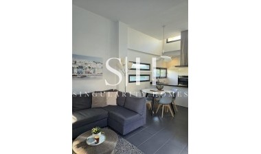 Перепродажа - Villa - Orihuela Costa - Villamartín