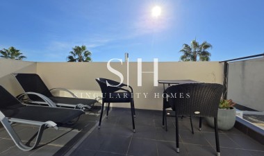 Перепродажа - Villa - Orihuela Costa - Villamartín