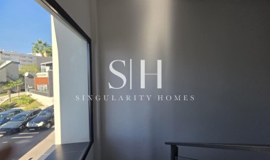 Перепродажа - Villa - Orihuela Costa - Villamartín