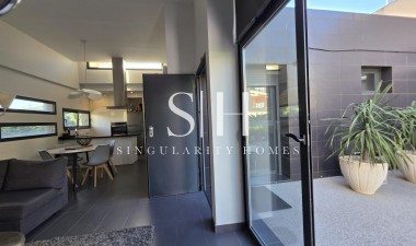 Перепродажа - Villa - Orihuela Costa - Villamartín