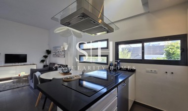 Перепродажа - Villa - Orihuela Costa - Villamartín