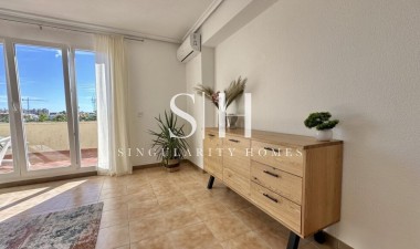 Перепродажа - Квартира / квартира - Torrevieja - Punta prima
