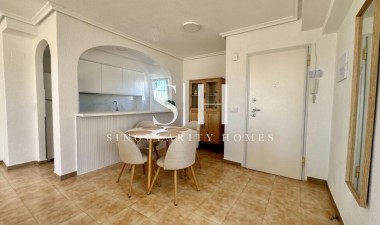 Перепродажа - Квартира / квартира - Torrevieja - Punta prima