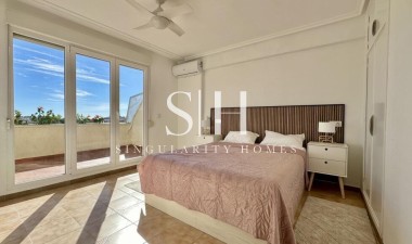 Перепродажа - Квартира / квартира - Torrevieja - Punta prima