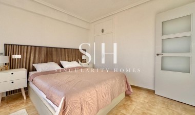 Перепродажа - Квартира / квартира - Torrevieja - Punta prima