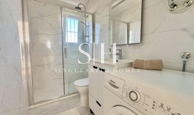 Перепродажа - Квартира / квартира - Torrevieja - Punta prima