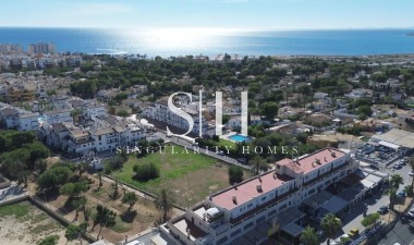 Перепродажа - Квартира / квартира - Torrevieja - Punta prima
