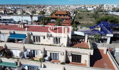 Перепродажа - Квартира / квартира - Torrevieja - Punta prima