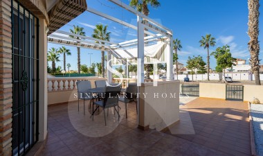 Resale - Villa - Guardamar del Segura - EL RASO