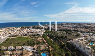Resale - Villa - Orihuela Costa - Playa Flamenca
