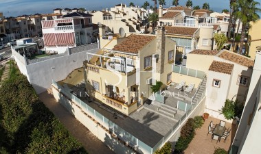Resale - Villa - Orihuela Costa - Playa Flamenca