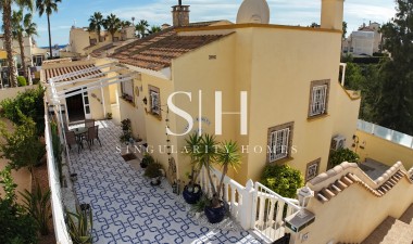 Resale - Villa - Orihuela Costa - Playa Flamenca