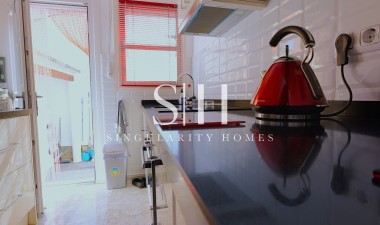 Odsprzedaż - Villa - Torrevieja - Costa Blanca