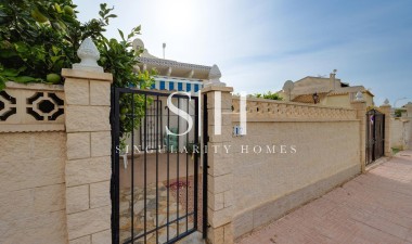 Resale - Villa - Orihuela Costa - La Florida