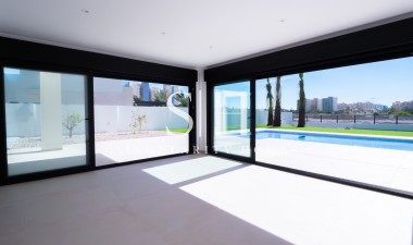 Återförsäljning - Villa - La Manga del Mar Menor - La Manga