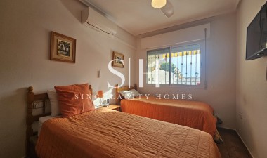 Odsprzedaż - Bungalow - La Zenia - Costa Blanca