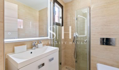 Herverkoop - Huis - Torrevieja - aguas nuevas