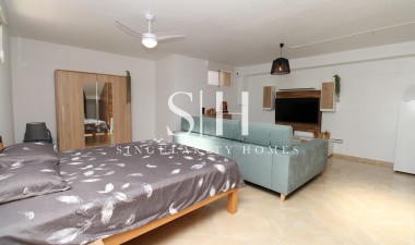 Reventa - Casa - San Miguel de Salinas