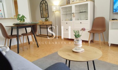 Resale - Apartment / flat - Torrevieja - La Mata