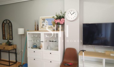 Resale - Apartment / flat - Torrevieja - La Mata