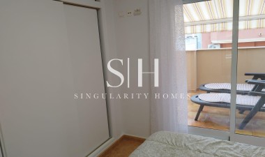 Resale - Apartment / flat - Torrevieja - La Mata