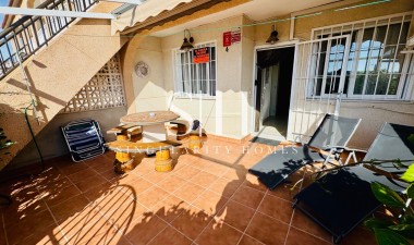 Återförsäljning - Bungalow - Torrevieja - La Mata