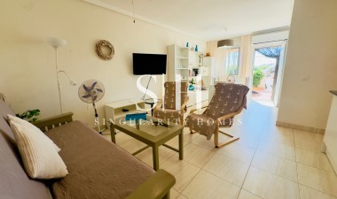 Återförsäljning - Bungalow - Torrevieja - La Mata