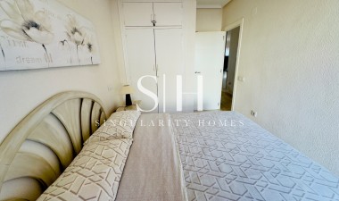 Återförsäljning - Bungalow - Torrevieja - La Mata