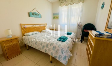 Återförsäljning - Bungalow - Torrevieja - La Mata