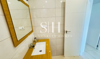 Återförsäljning - Bungalow - Torrevieja - La Mata