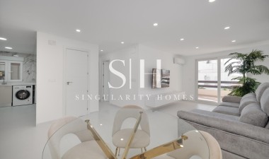 Resale - Apartment / flat - Torrevieja - Playa de los Naufragos