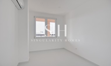 Resale - Apartment / flat - Torrevieja - Playa de los Naufragos