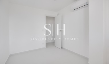 Resale - Apartment / flat - Torrevieja - Playa de los Naufragos