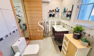 Herverkoop - Villa - Orihuela Costa - Los Dolses