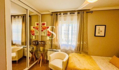 Herverkoop - Villa - Orihuela Costa - Los Dolses