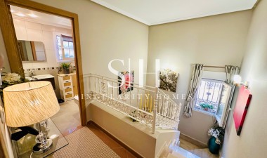 Herverkoop - Villa - Orihuela Costa - Los Dolses