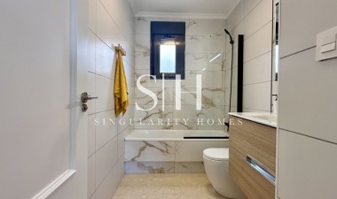 Перепродажа - Casa - San Miguel de Salinas - Inland