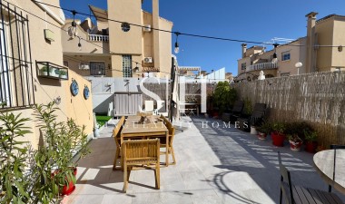 Återförsäljning - Villa - Orihuela Costa - Costa Blanca